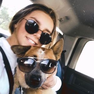 Meet your Posher, Lauren